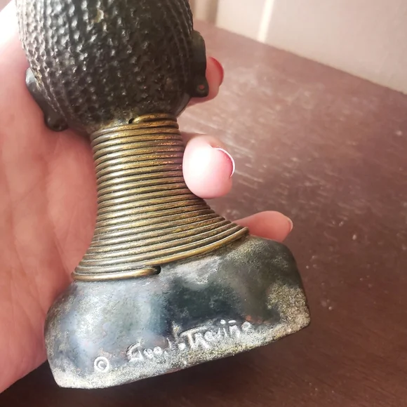 Mid-Century Geo L. Trevino Brass African Tribal Woman Bust - Picture 4 of 5